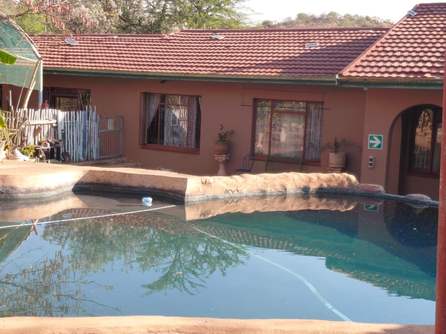 5 Bedroom Property for Sale in Elandsrand North West